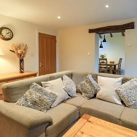 בית נופש Durham Bridge Barn Crosthwaite